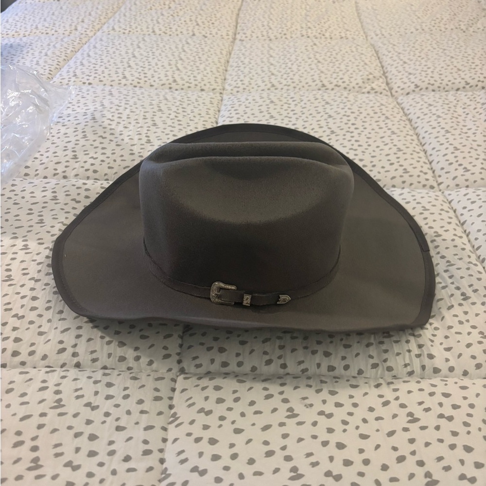 Gray Hat with Buckle